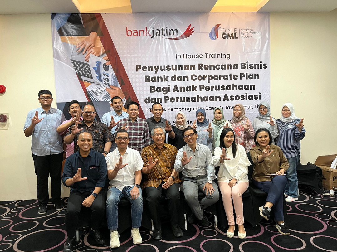 索拉斯玛琅酒店主图