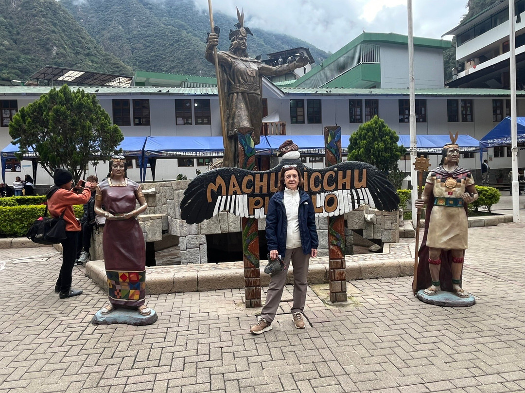 Plaza Manco Capac-温泉镇必去景点