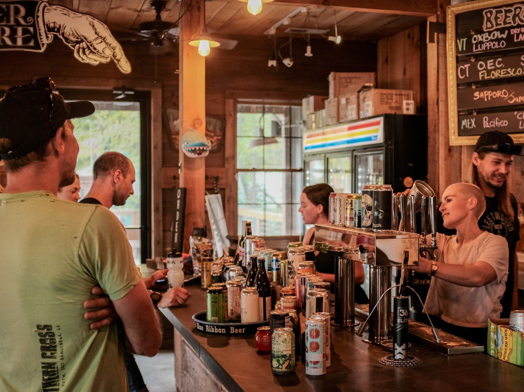 The Hub and Pisgah Tavern-Pisgah Forest必去景点