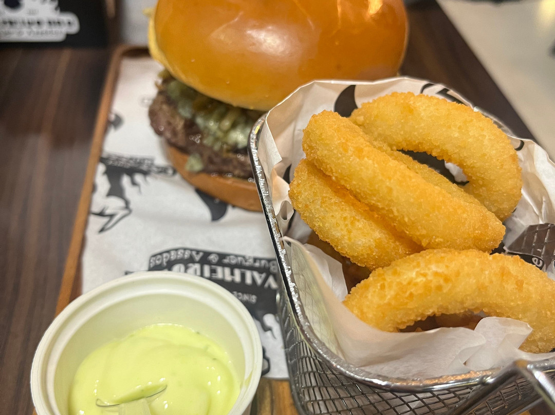 Cavalheiro bbq Burger e assados