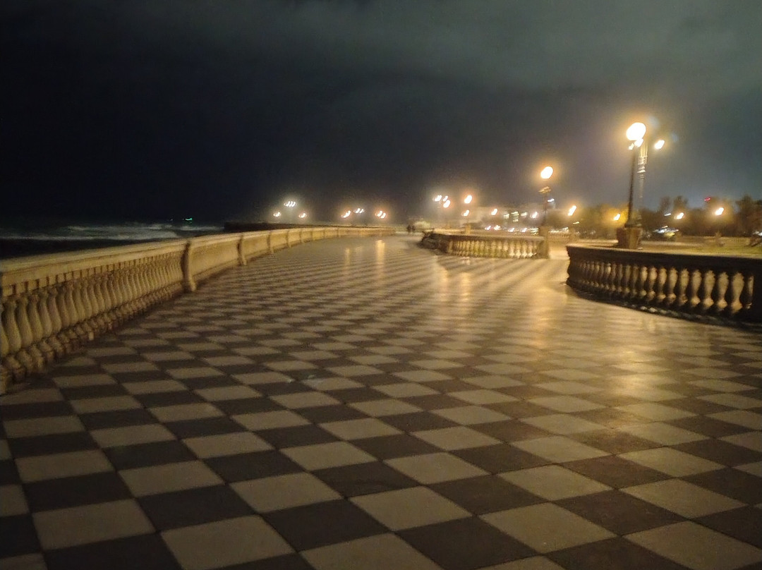 Terrazza Mascagni-里窝那必去景点