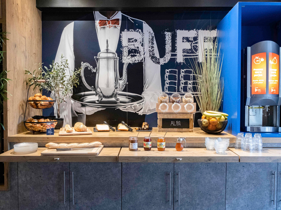 宜必思快捷阿尔比中心酒店