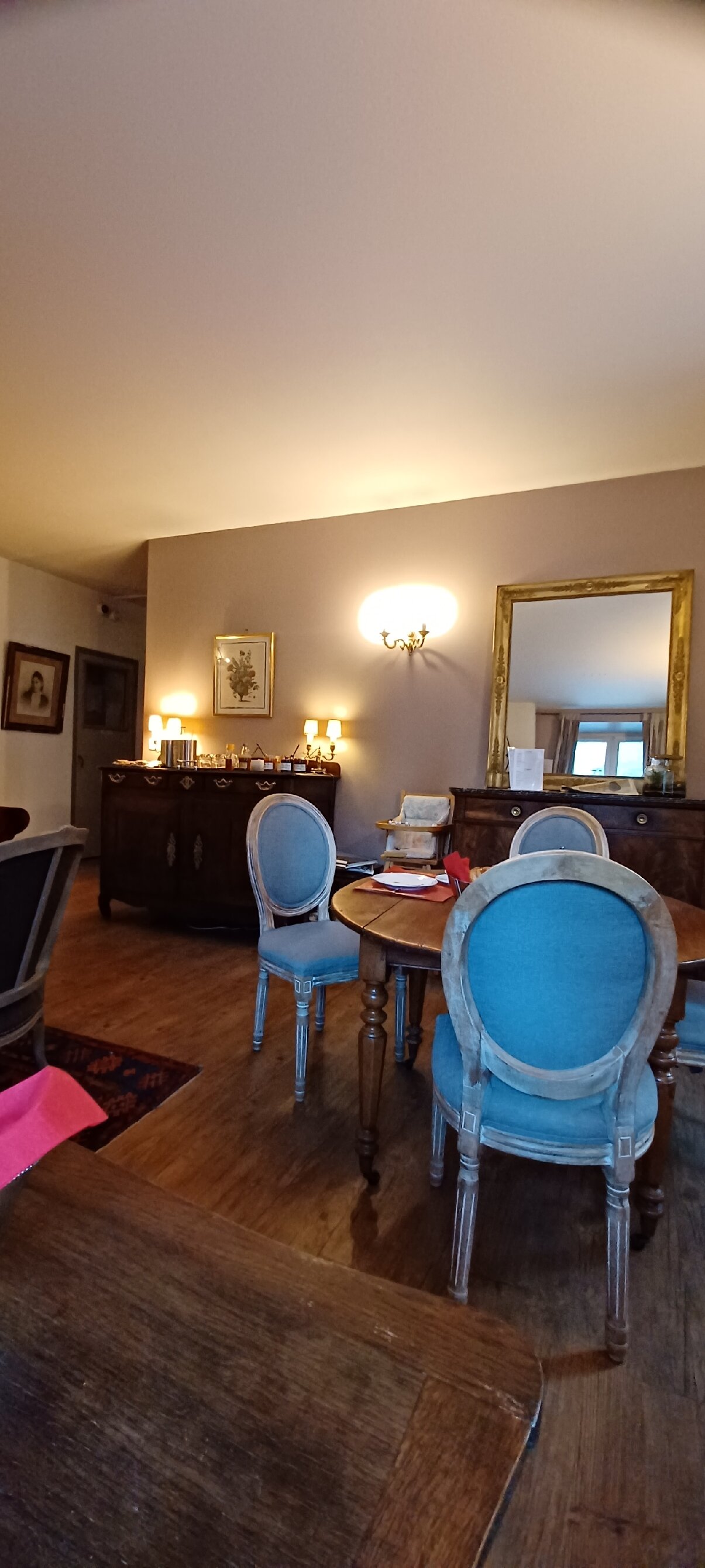 阿尔沃尔酒店-官方