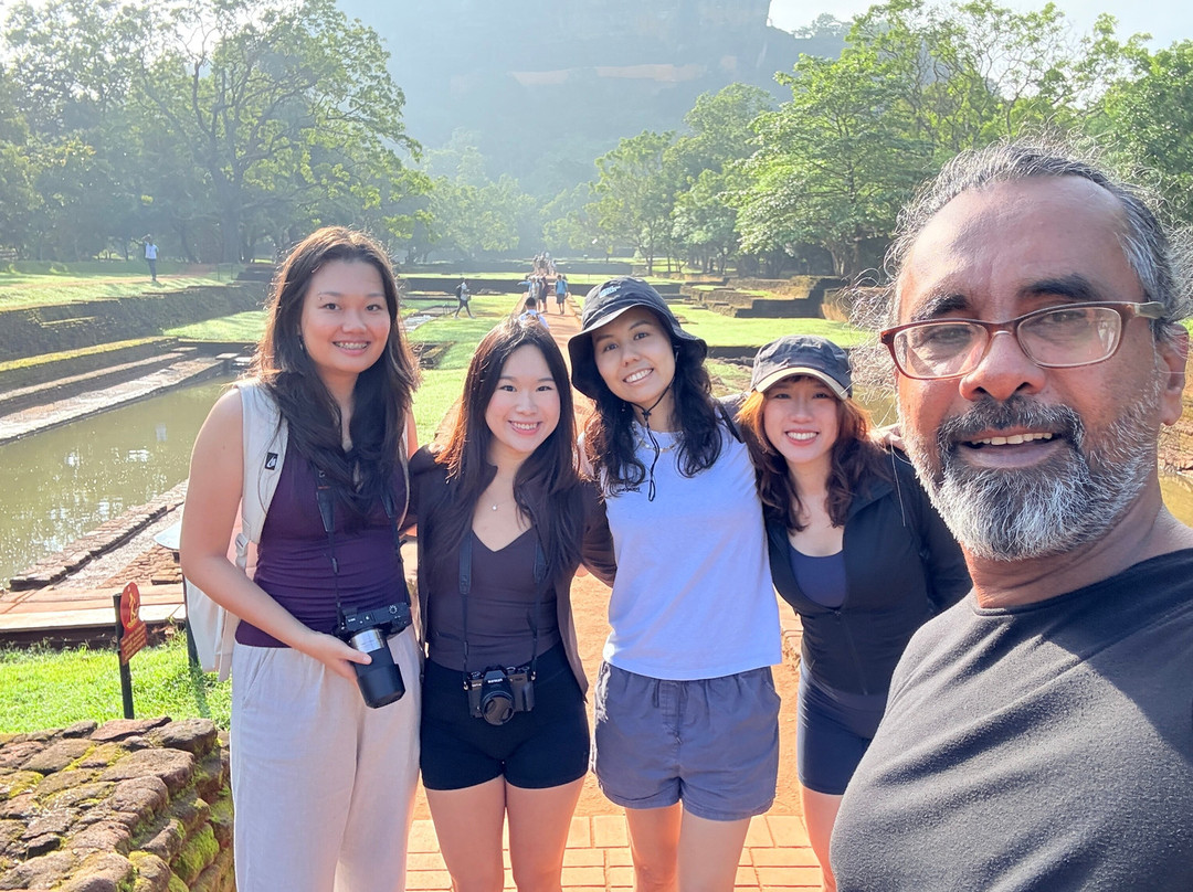 Smile and Drive Tours-赛杜瓦必去景点