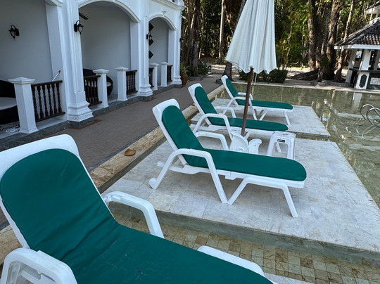 拉查岛瑞阿布瑞度假酒店主图