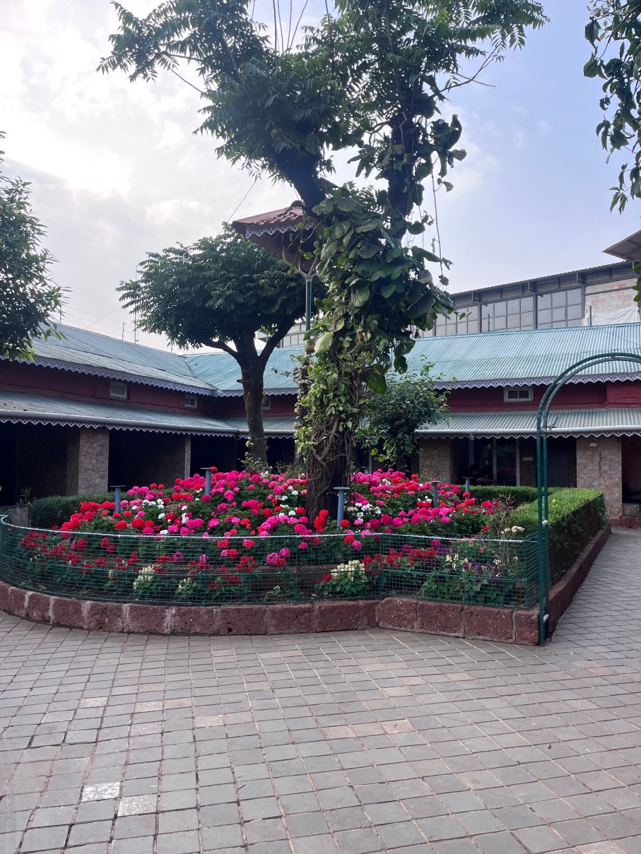 Hotel Shreyas-官方