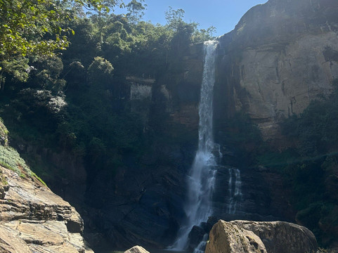 R&KTours-奴娃拉伊利雅必去景点