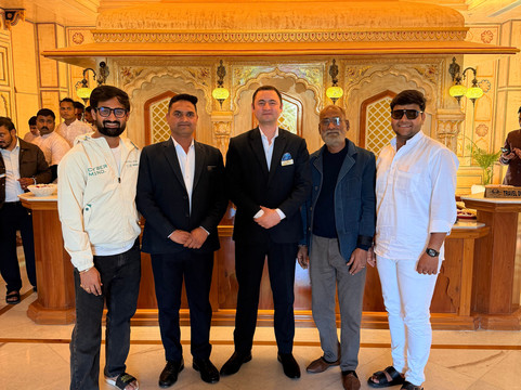 R钱德拉宫殿酒店主图