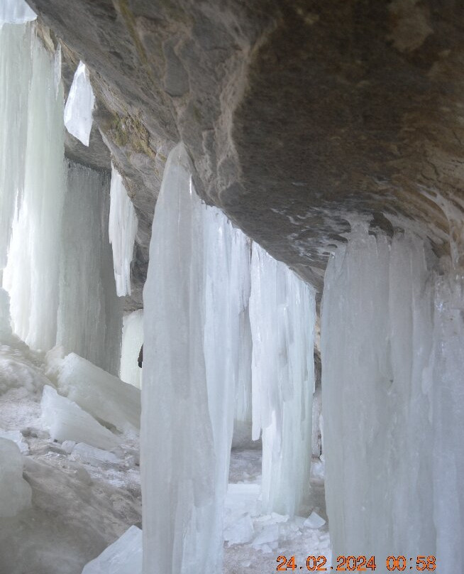Eben Ice Caves and Canyon Falls & Gorge-Eben Junction必去景点