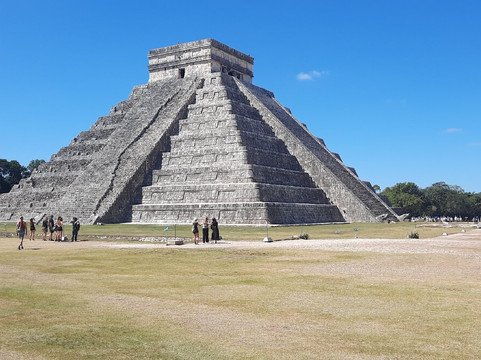 Pitea Viaggi-Sant'Ilario d'Enza必去景点