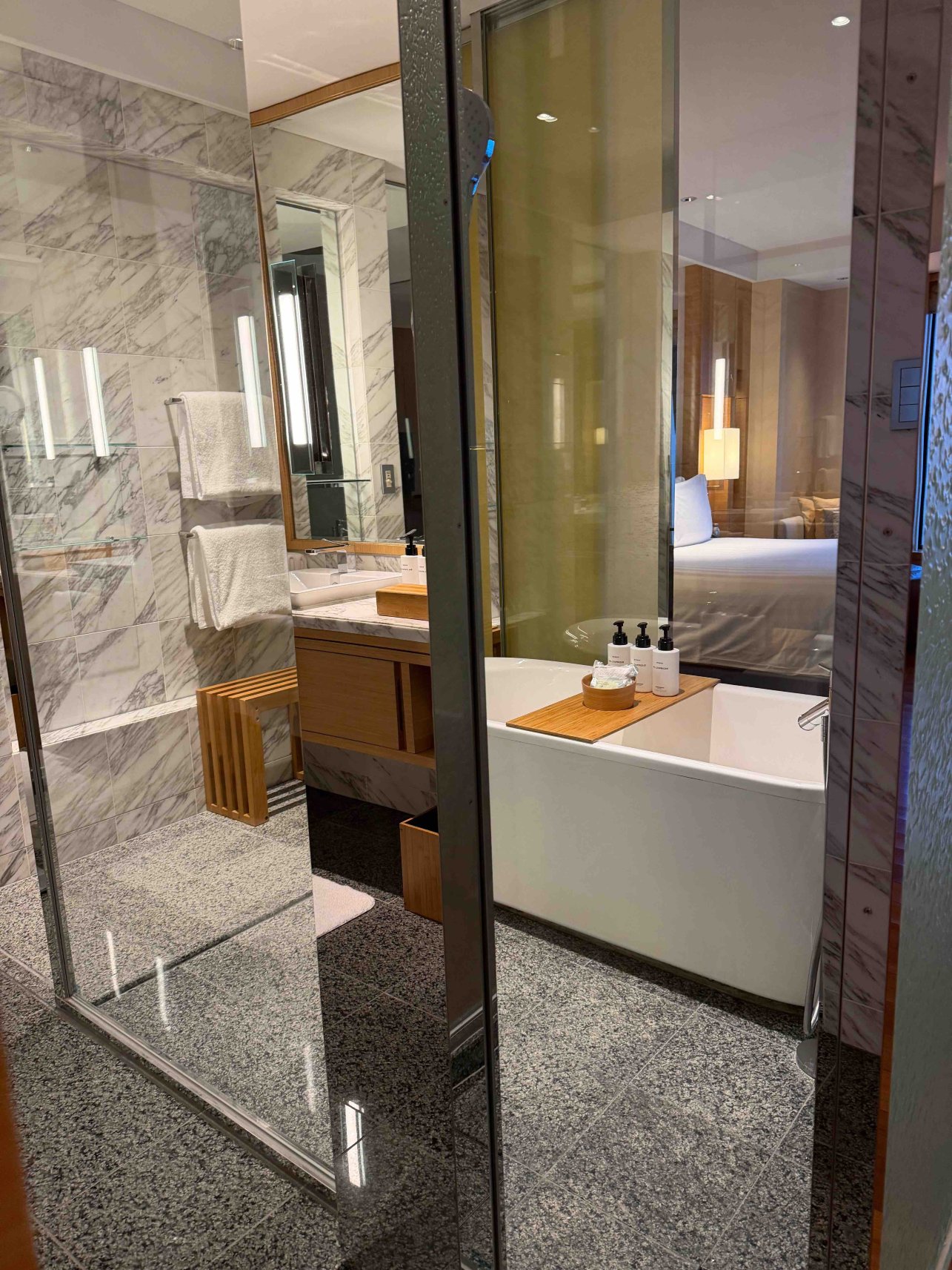 大阪洲际酒店-浴室