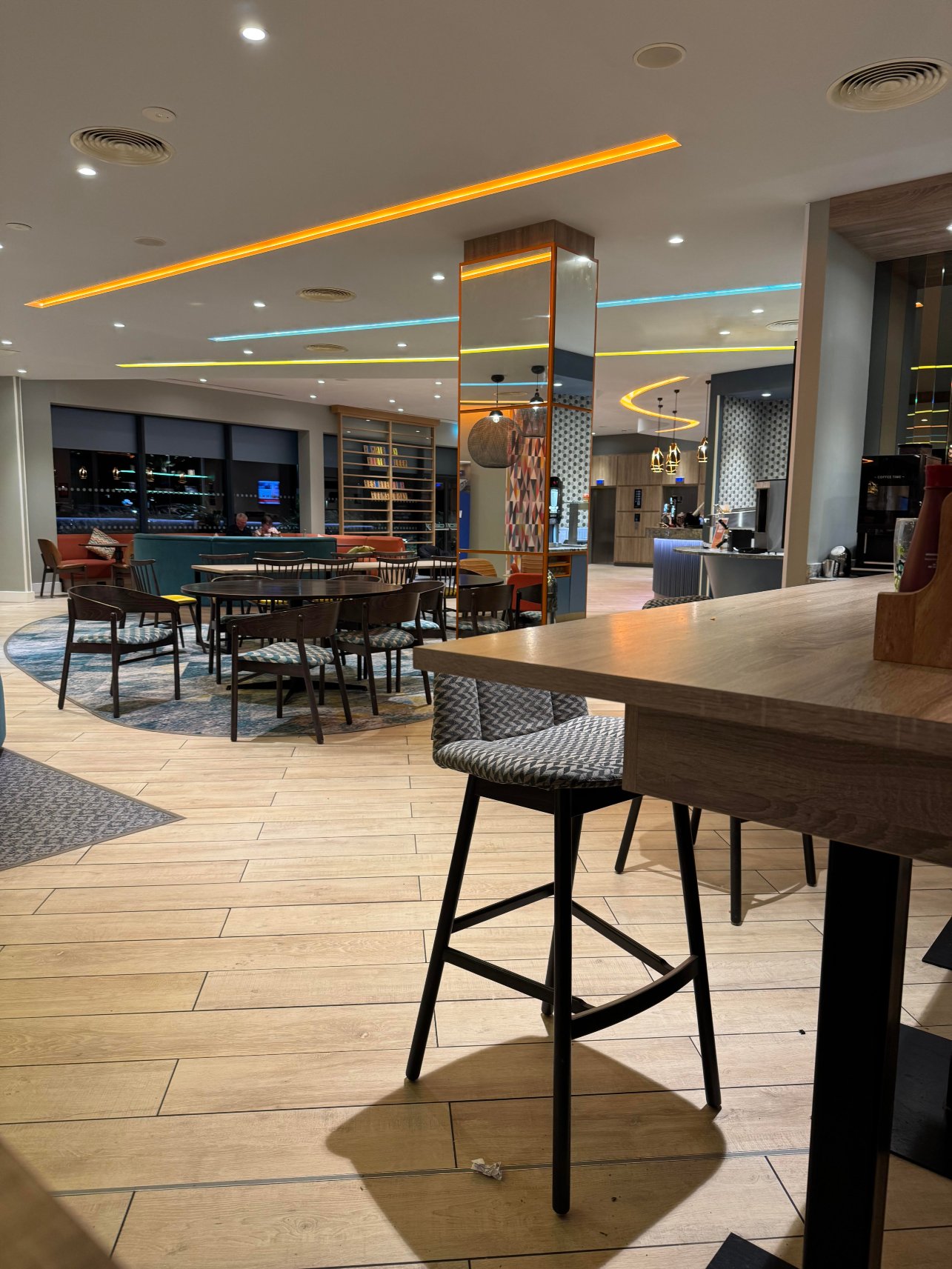 布莱克本希尔顿欢朋酒店-官方