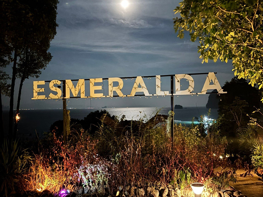 埃斯梅拉达观景度假村主图