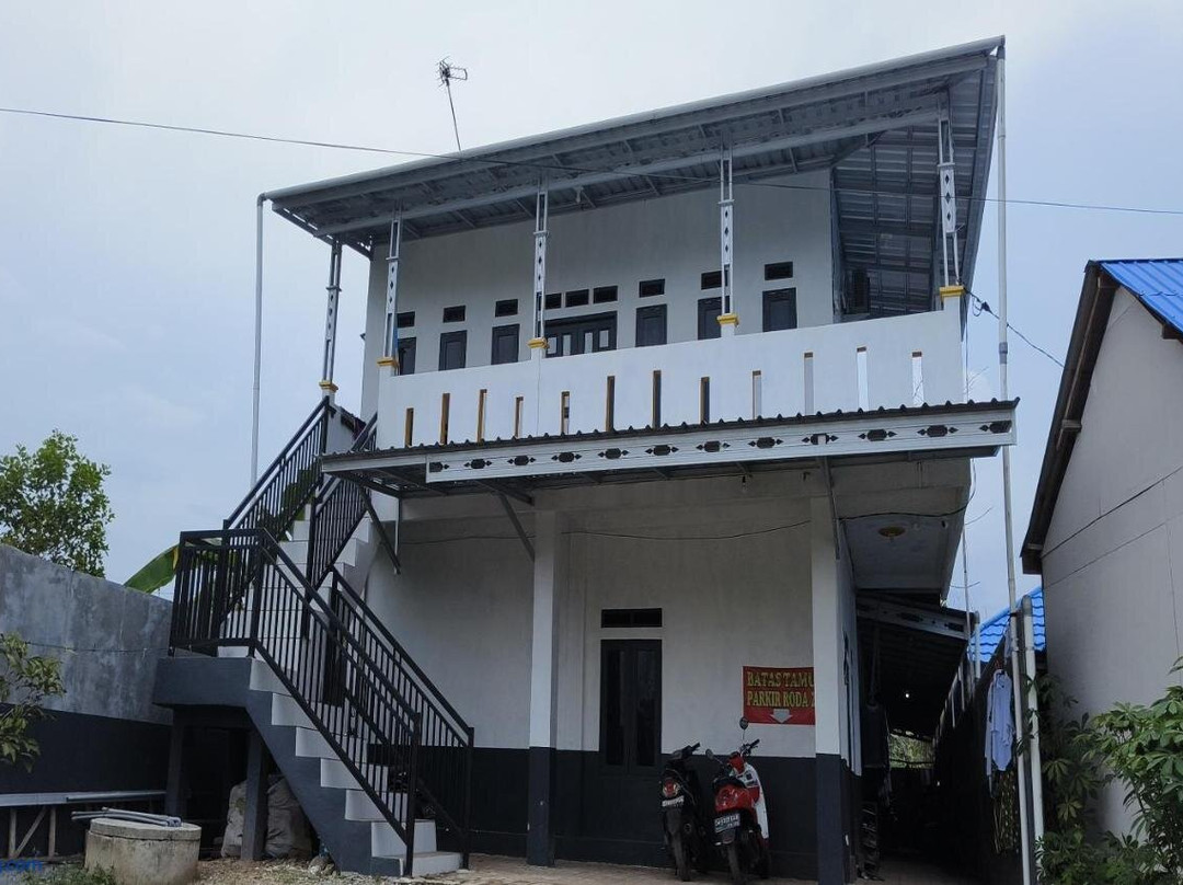 OYO 93642 Penginapan Al-asharNearWarung Acil Ubai
