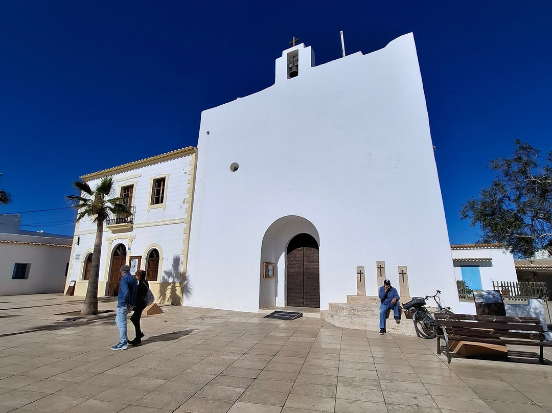 Far De La Mola-El Pilar de la Mola必去景点