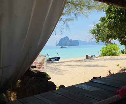 Mayalay度假村-绿色酒店主图