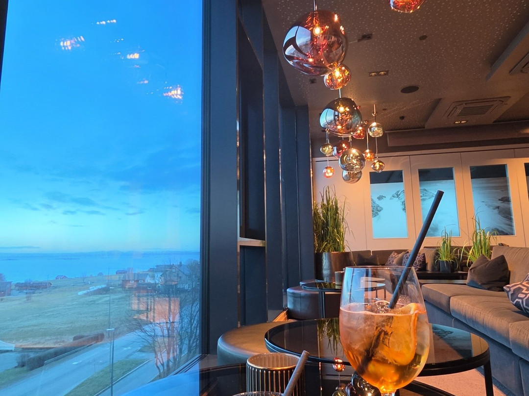 芙罗亚酒店主图