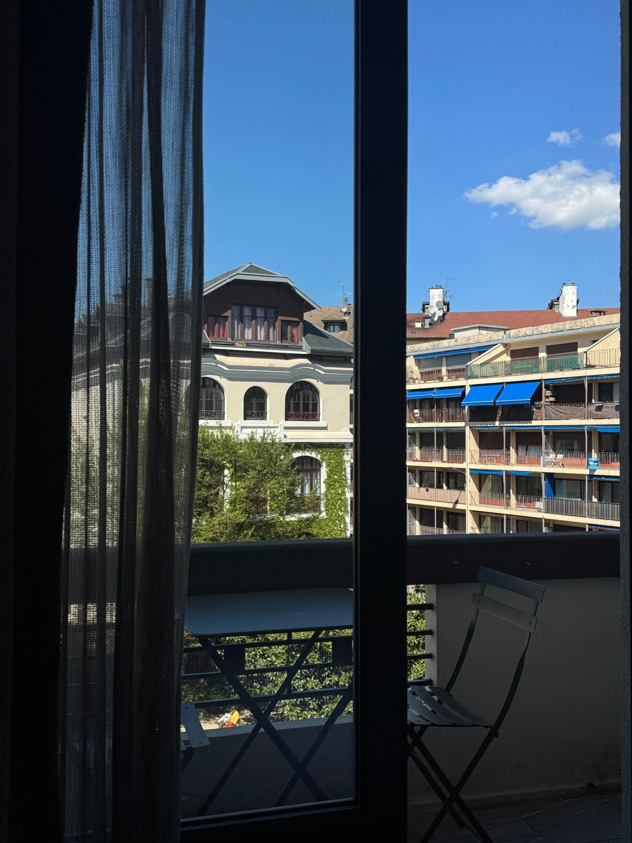 阿勒利酒店-旅行者