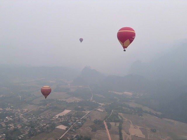 Above Laos Ballooning Adventures-旺阳必去景点