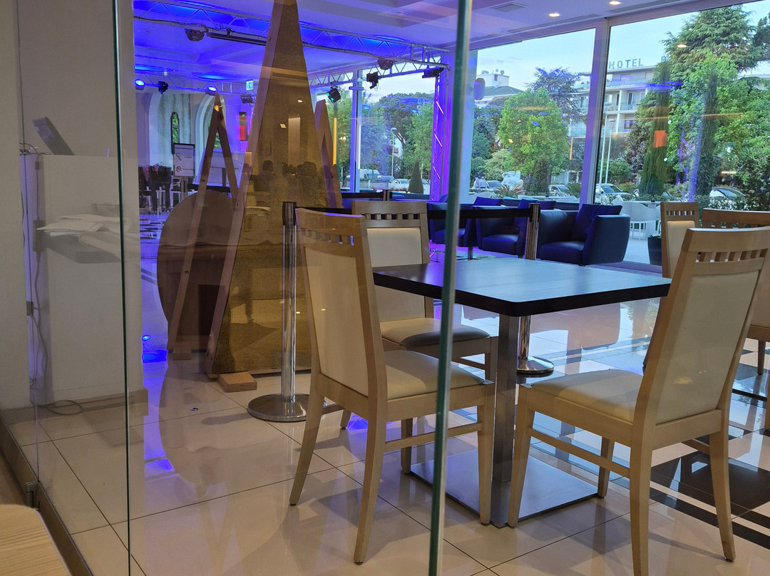 威尼斯温泉酒店主图
