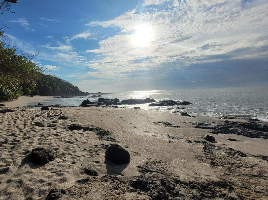 依兰依兰海滩度假村主图