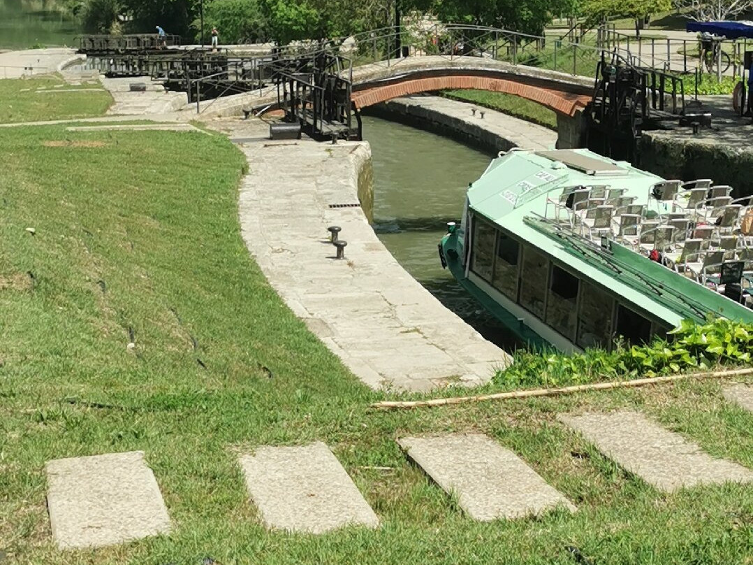 The Nine Locks Of Fonseranes-贝济耶必去景点