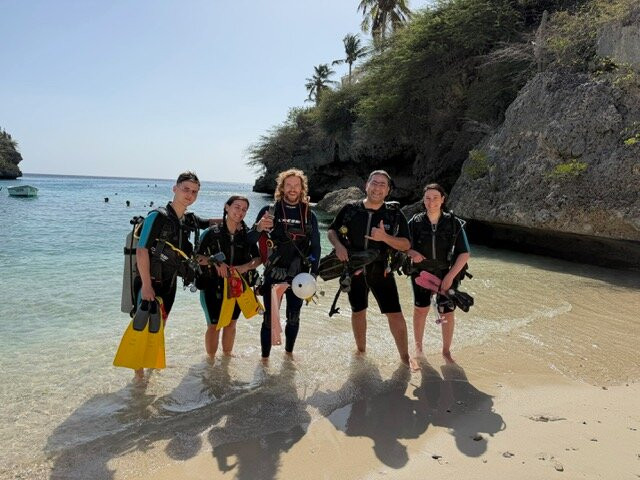 Dive Center Lagun-Lagun必去景点