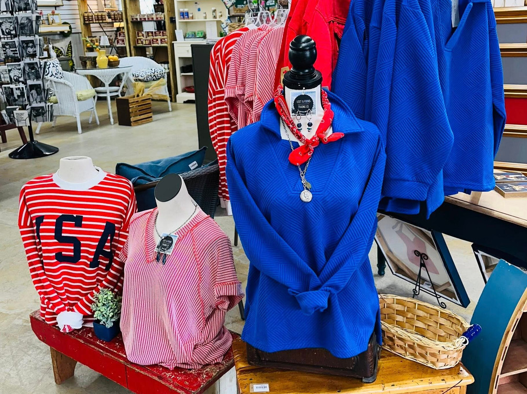 Salvage Sisters, A Repurposed Store-Baxter必去景点