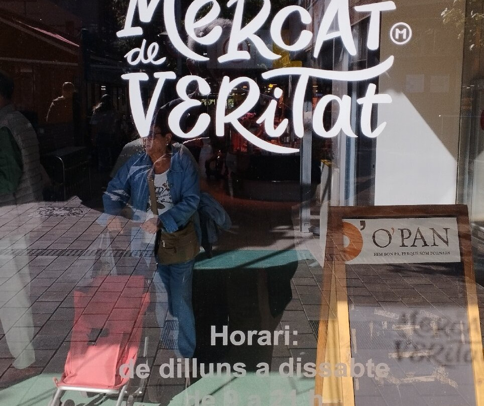Mercat 11 de Setembre-巴巴拉山谷必去景点