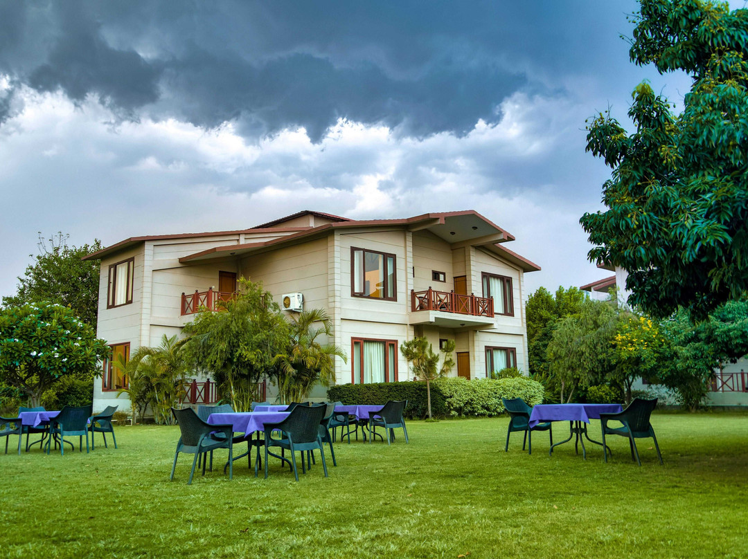 Pawalgarh酒店住宿-Sunday Alaya Resort Corbett