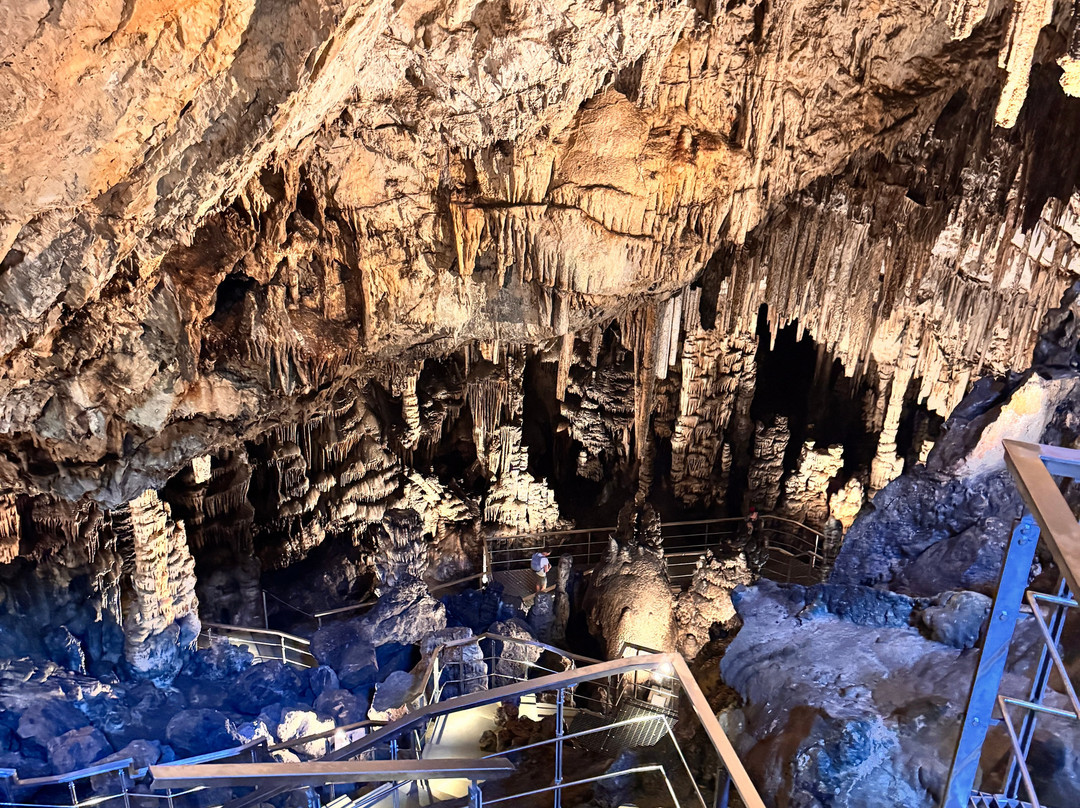 Cave Of Zeus-Anogia必去景点