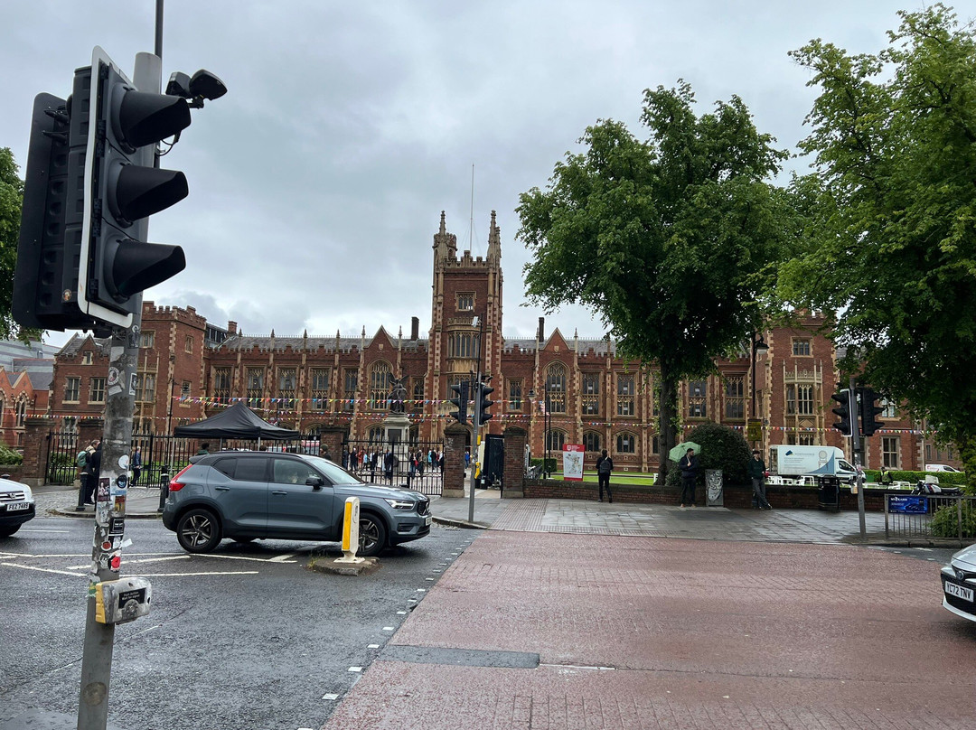 Queen's University-贝尔法斯特必去景点
