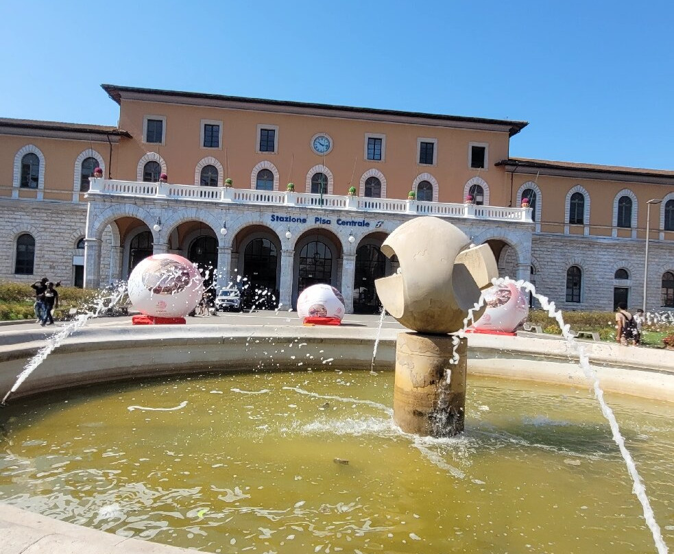 Fontana della Stazione di Pisa-比萨必去景点