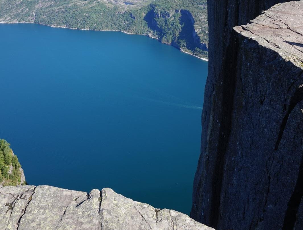 Preikestolen-福桑市必去景点