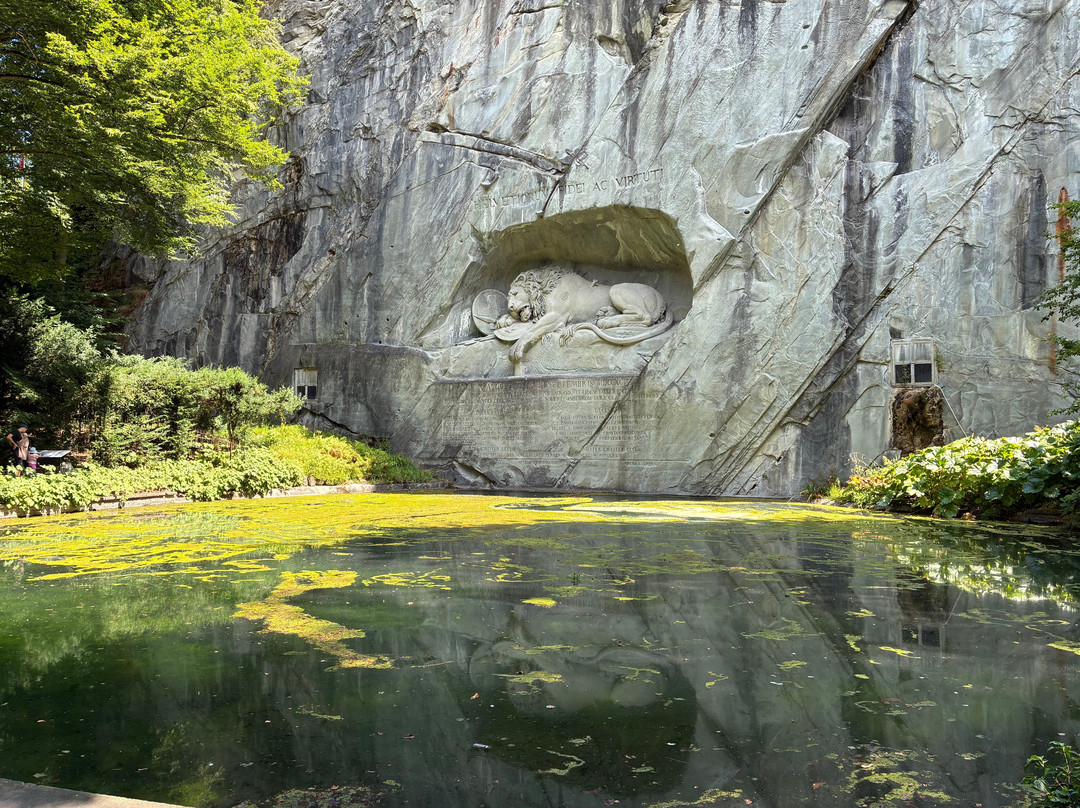 狮子纪念碑-卢塞恩必去景点