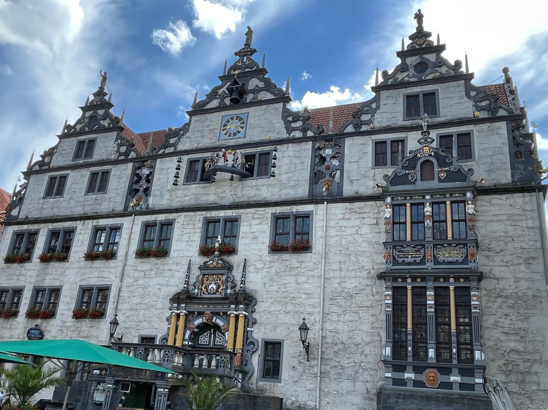 Glockenspiel mit Figurenumlauf des Doktor Eisenbart-Hannoversch Münden必去景点