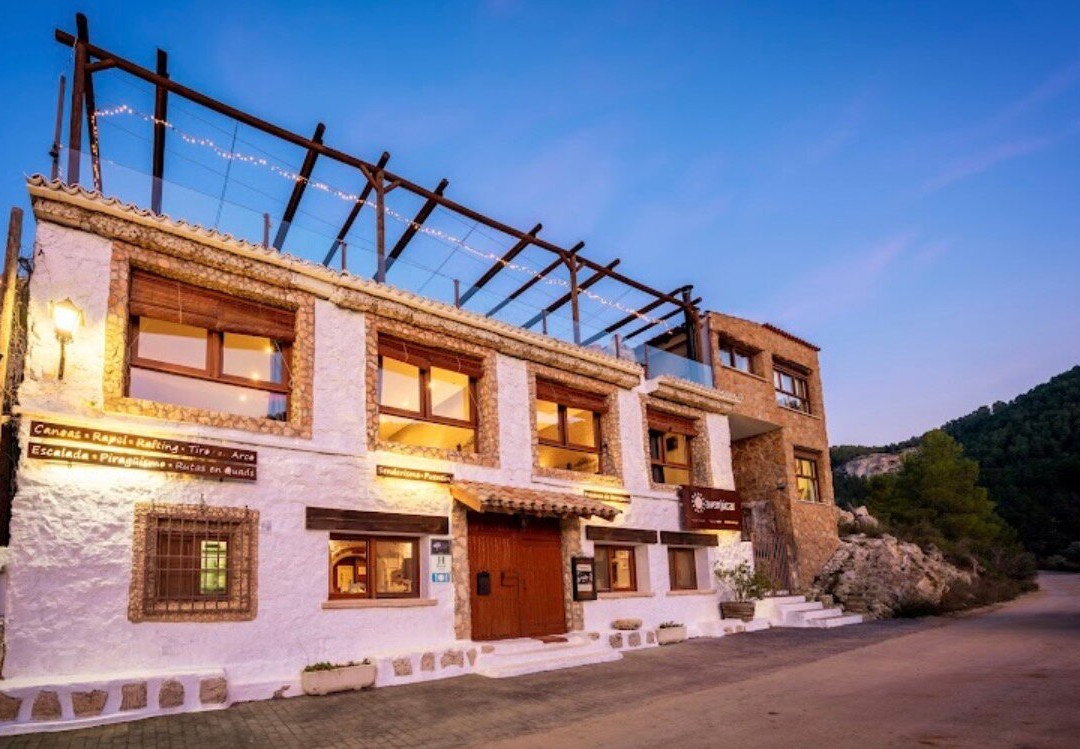 Hostal Avenjúcar主图