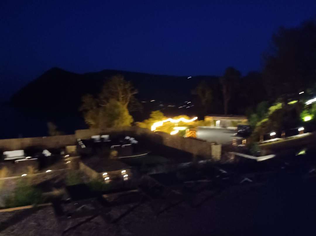 桑迪湾酒店主图