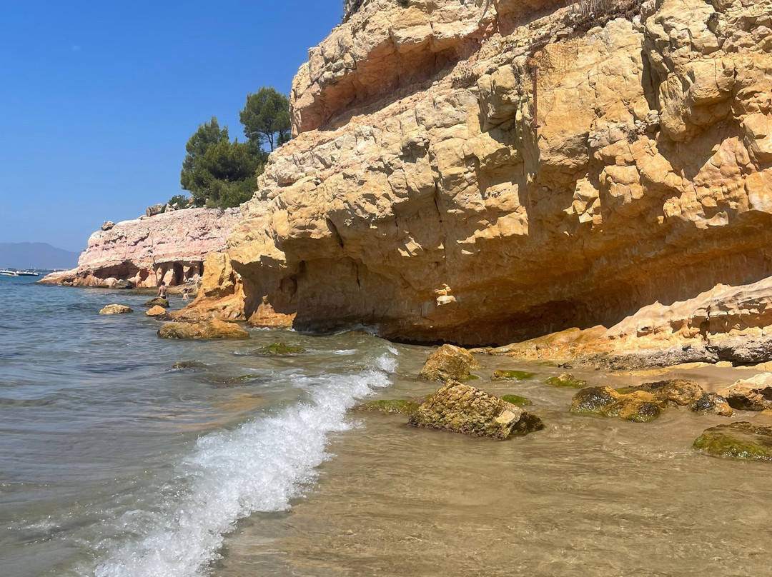 Cala Penya Tallada-萨洛必去景点