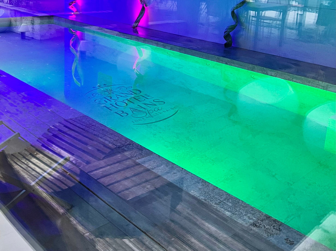 贝斯 SPA 大酒店主图