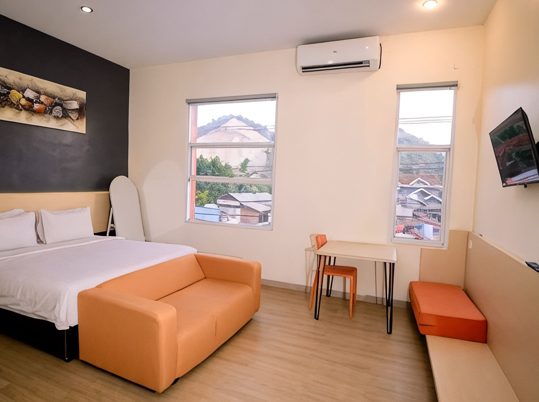 Natar酒店住宿-OYO 1017 Regency Hotel