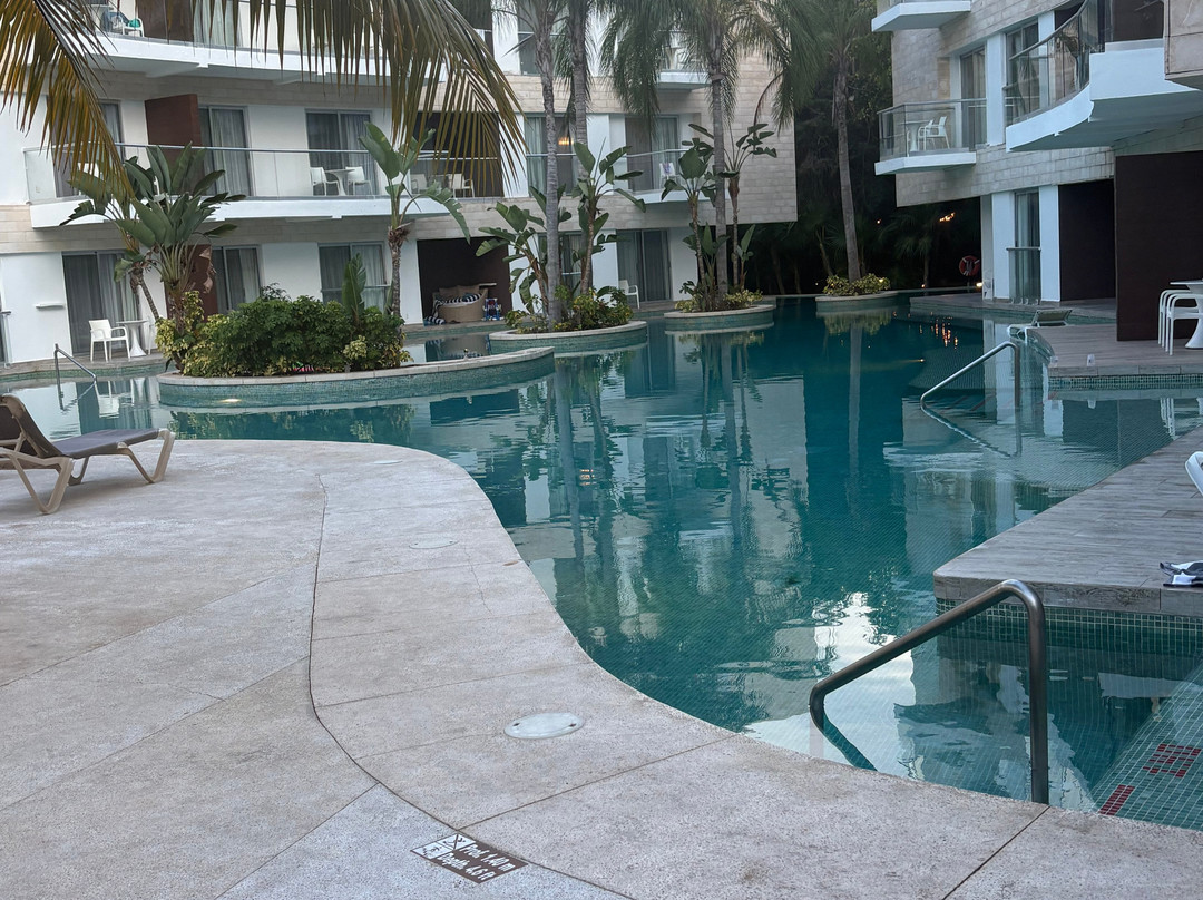 The Fives Beach Hotel & Residences主图
