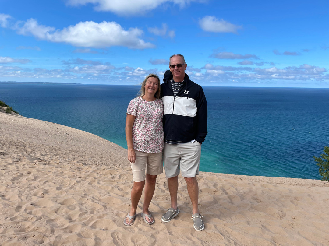 Sleeping Bear Dunes National Lakeshore-Empire必去景点