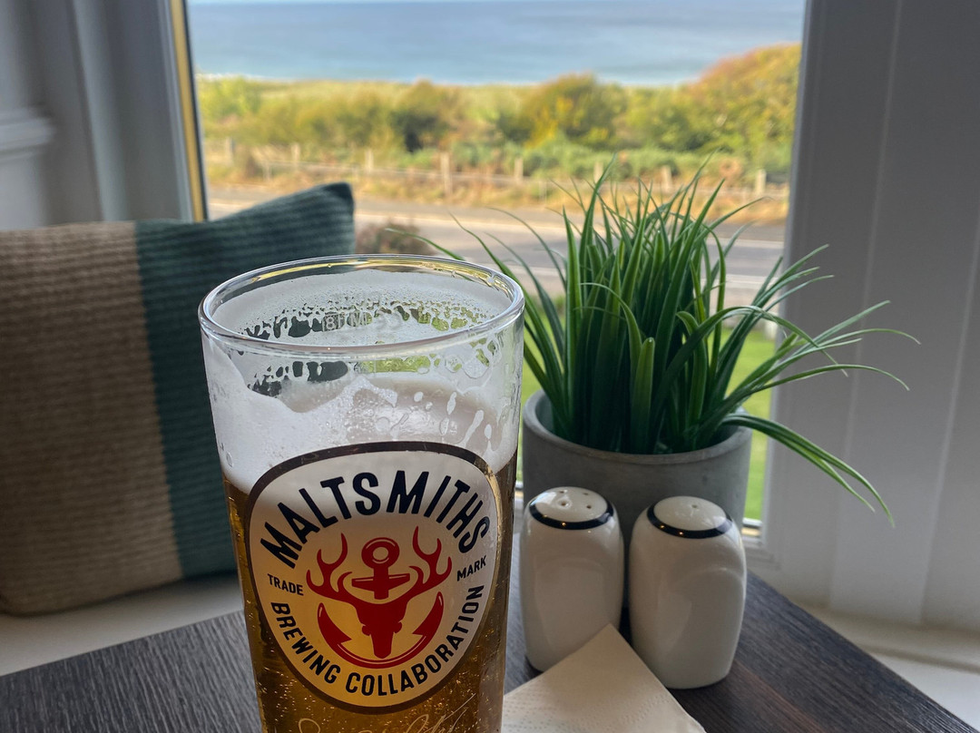 卡伦海湾酒店主图