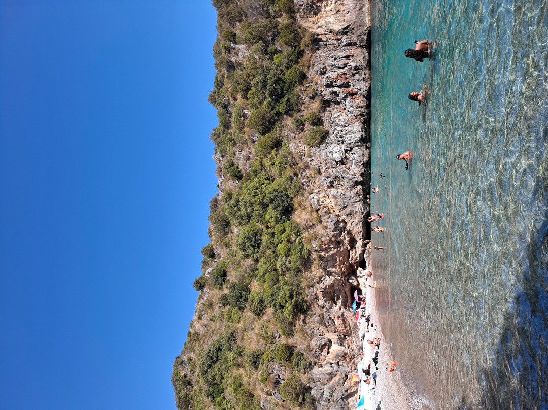 Cala Bianca Spiaggia-Marina di Camerota必去景点