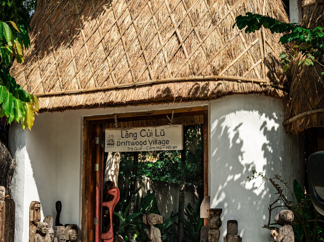 Lang Cui Lu - Driftwood Village-Cam Ha必去景点