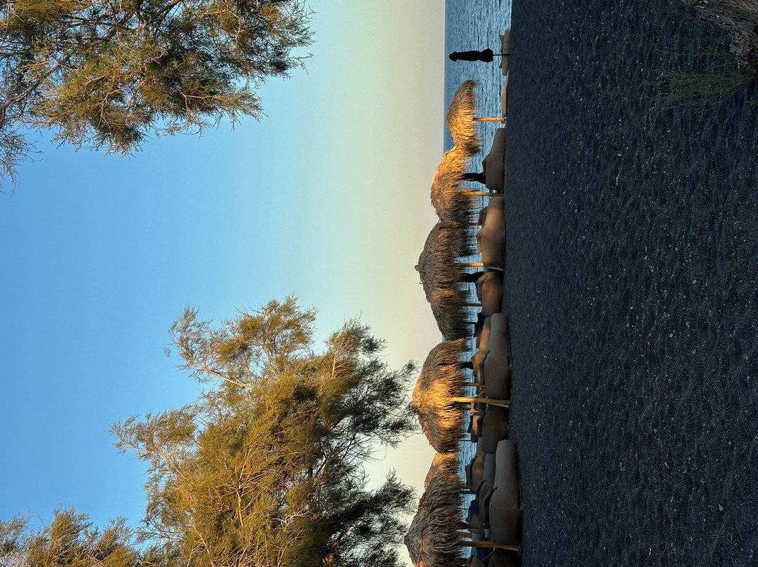 Perivolos Beach-佩里沃罗必去景点