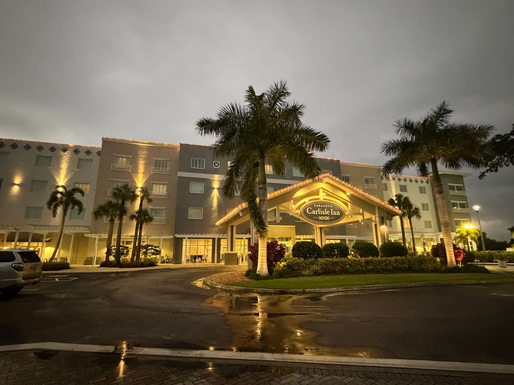 萨拉索塔卡莱尔旅馆-旅行者