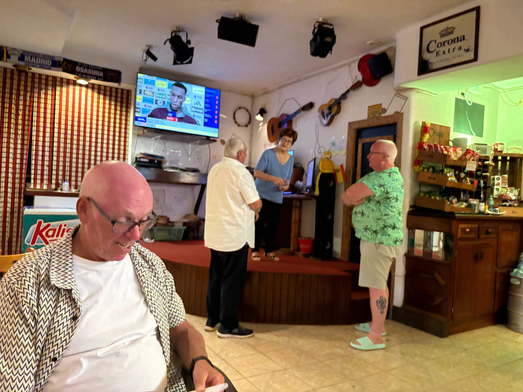 Rio's Bar-埃斯卡纳尔必去景点