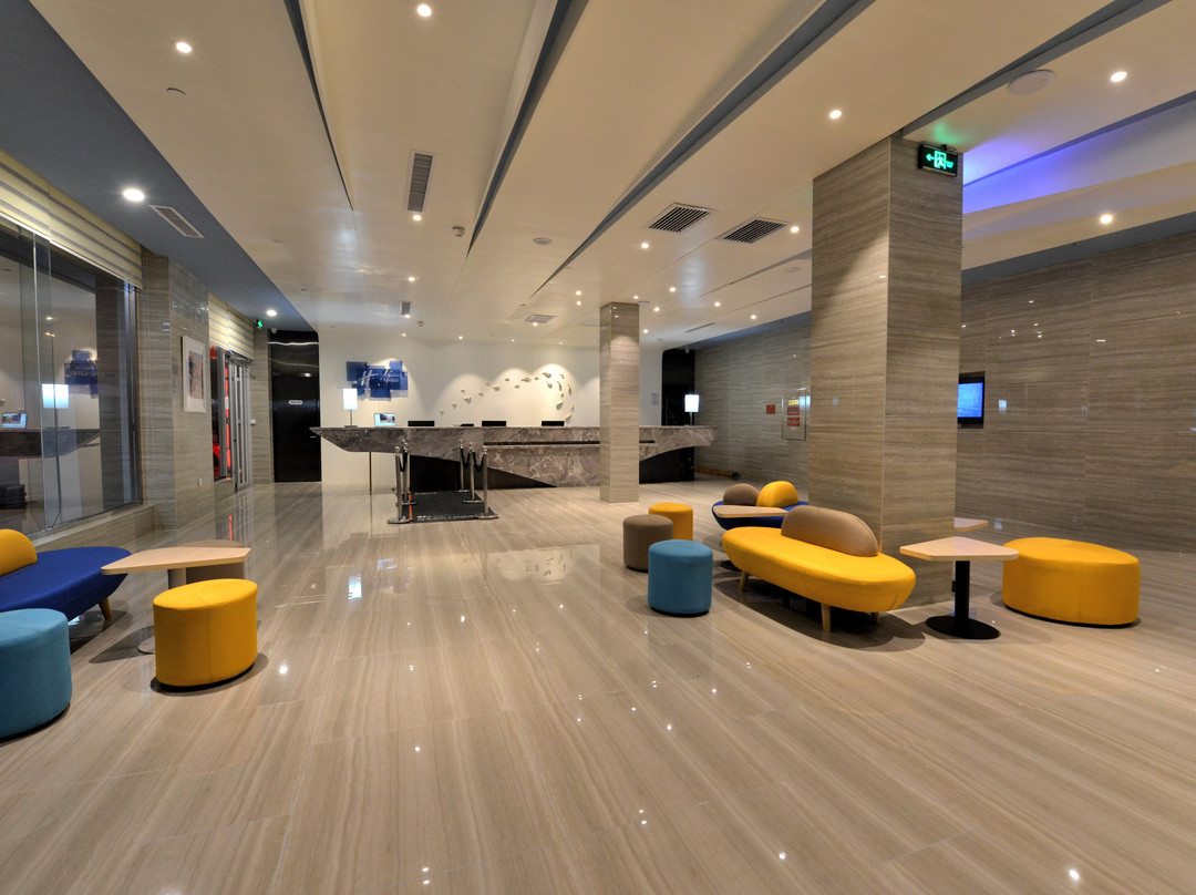 威海经开区智选假日酒店主图